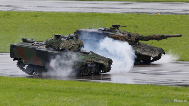 Leopard 2 & CV9030CH