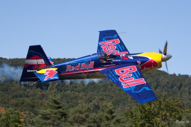 Extra 300S