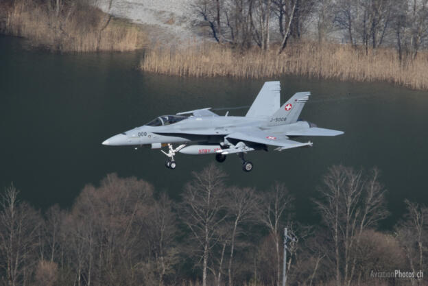 Mc Donnell Douglas F/A-18C Hornet