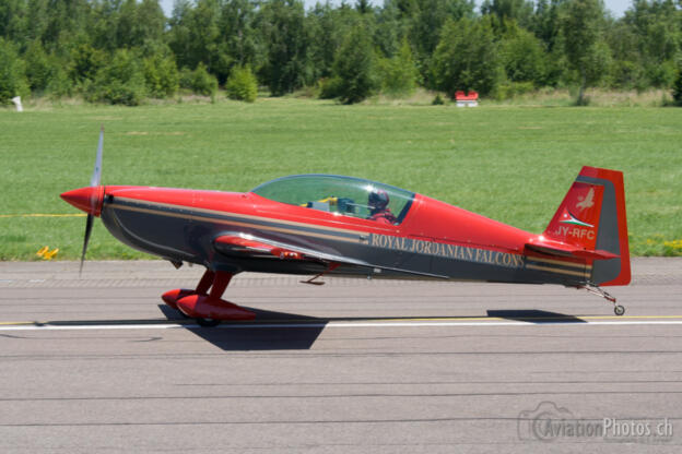 Extra EA-300L