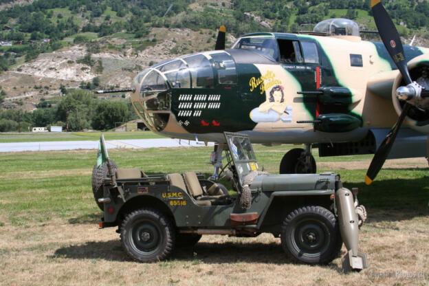 B-25 der Jet Alpine Fighters
