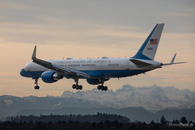 Boeing C-32 (Boeing 757)