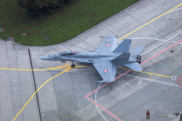 Mc Donnell Douglas F/A-18C Hornet