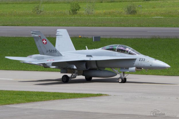 Mc Donnell Douglas F/A-18D 