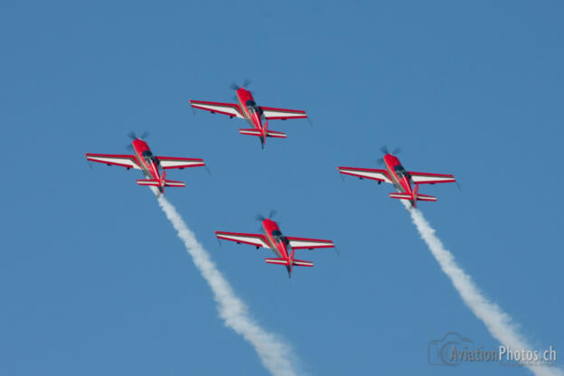 Extra EA-300L
