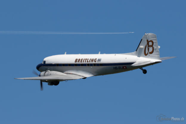 Douglas DC-3
