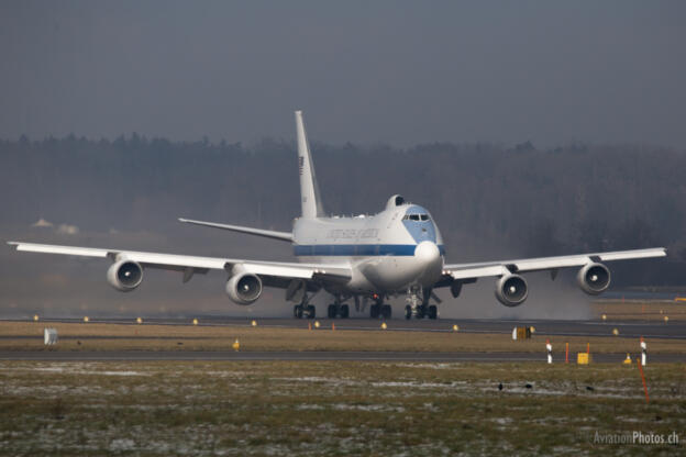 Boeing E-4B 