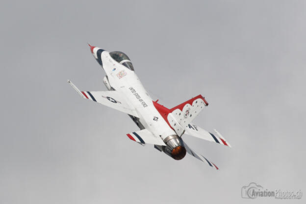 Lockheed F-16CJ Fighting Falcon