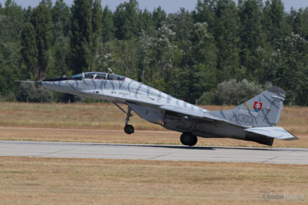 Mikoyan-Gurevich MiG-29UBS