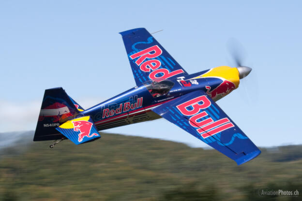 Extra 300S
