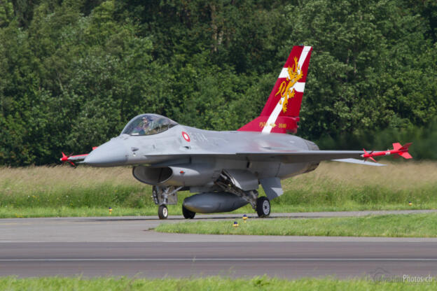 General Dynamics  F-16AM Fighting Falcon