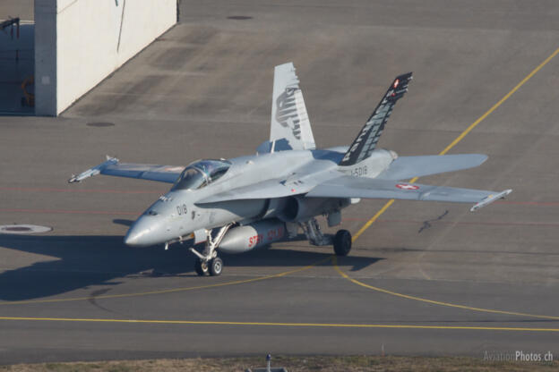 Mc Donnell Douglas F/A-18C 