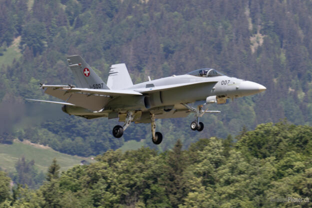 McDonnell Douglas F/A-18C Hornet