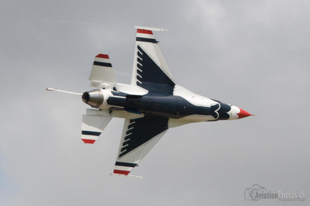 Lockheed F-16CJ Fighting Falcon