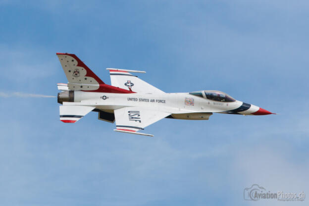 Lockheed F-16CJ Fighting Falcon