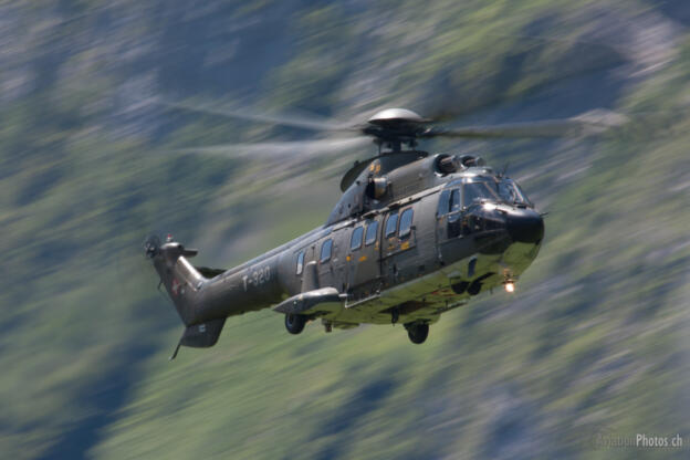 Aerospatiale TH89 Super Puma (AS-332M1)