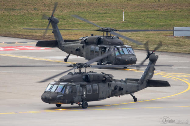 Sikorsky UH-60L Black Hawk