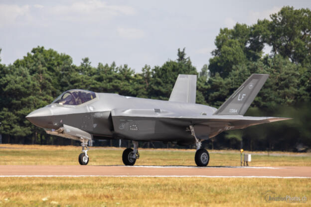 Lockheed Martin F-16CJ Fighting Falcon 