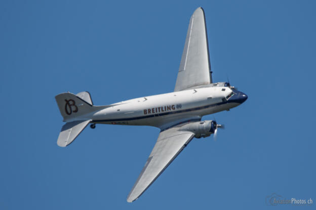 Douglas DC-3