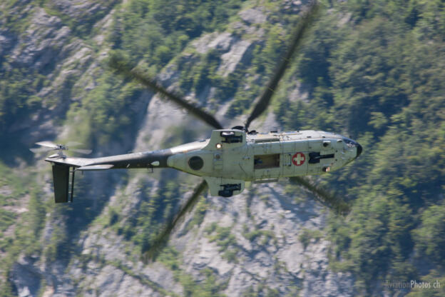 Aerospatiale TH89 Super Puma (AS-332M1)