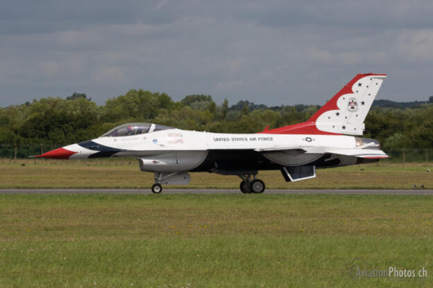 Lockheed F-16CJ Fighting Falcon