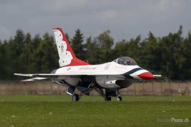 Lockheed F-16CJ Fighting Falcon