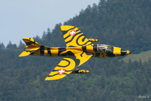 Hawker Hunter T68 