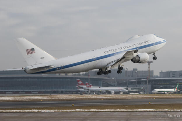 Boeing E-4B 