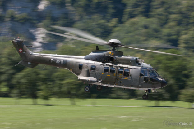 Aerospatiale TH89 Super Puma (AS-332M1)