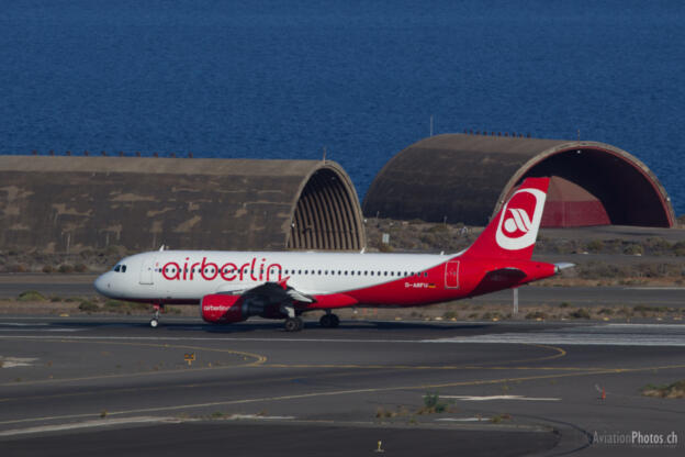 Airbus A320-214 