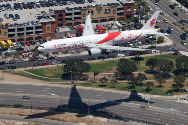 Boeing 777-39L(ER)