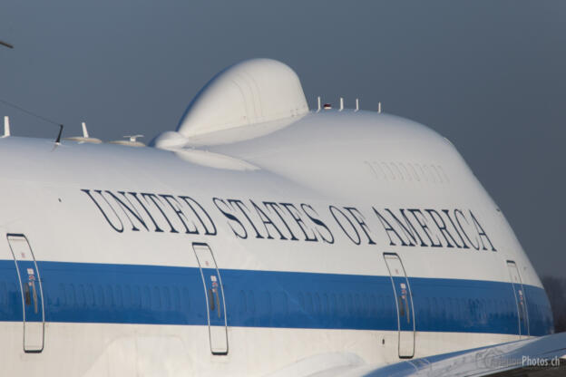 Boeing E-4B 