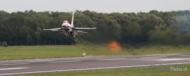 Lockheed F-16CJ Fighting Falcon