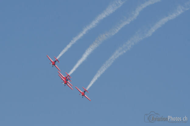 Extra EA-300L