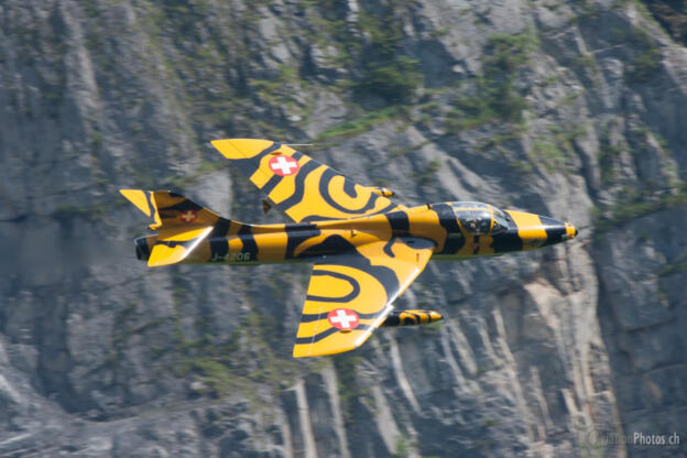 Hawker Hunter T68 