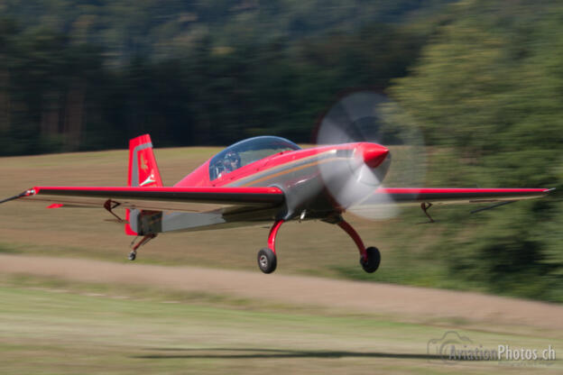 Extra EA-300L