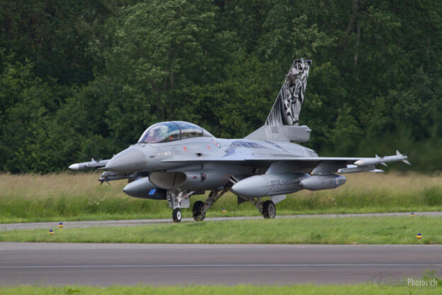 General Dynamics (Fokker) F-16BM Fighting Falcon (401) 